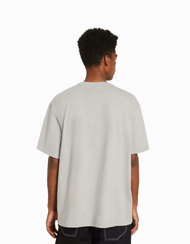 gris Bershka hombres playera de manga corta con estampado boxy fit 806J6B2609