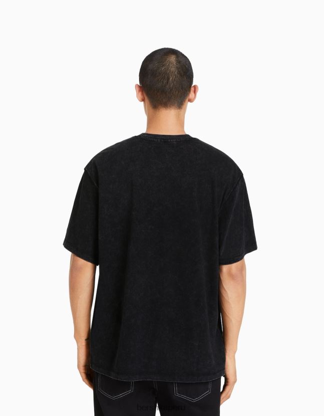 gris oscuro Bershka hombres camiseta de manga corta con estampado de doncella de hierro 806J6B2728