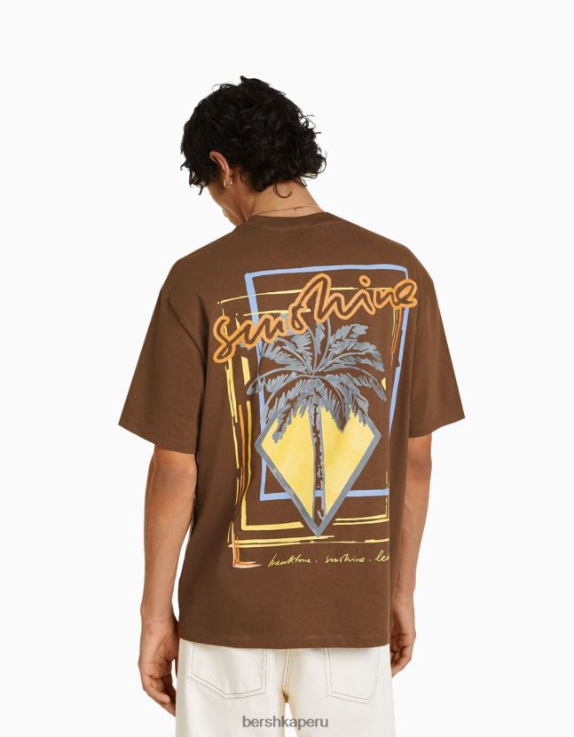 marrón Bershka hombres playera de manga corta con estampado boxy fit 806J6B2713