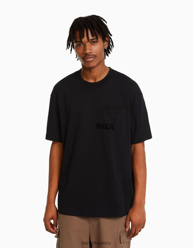 negro Bershka hombres camiseta boxy fit de manga corta con bolsillo 806J6B2657