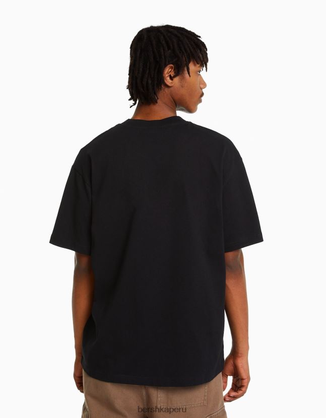 negro Bershka hombres camiseta boxy fit de manga corta con bolsillo 806J6B2657