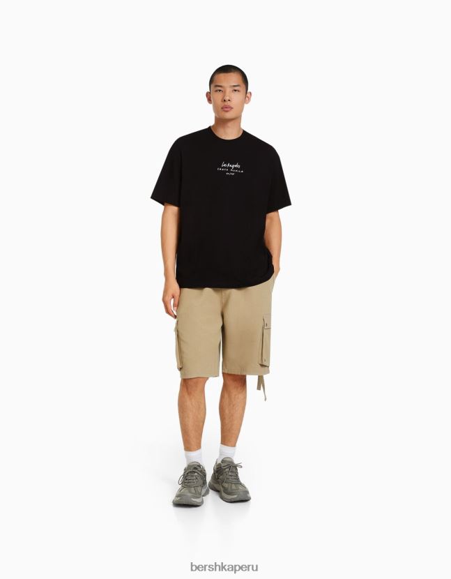 negro Bershka hombres camiseta de manga corta con estampado 806J6B2606