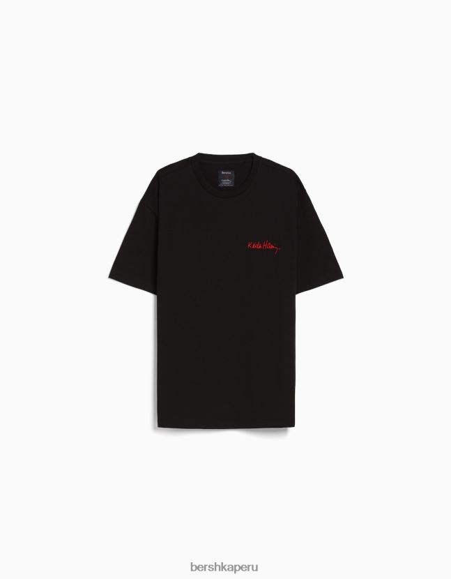 negro Bershka hombres camiseta de manga corta con estampado de keith haring 806J6B2601