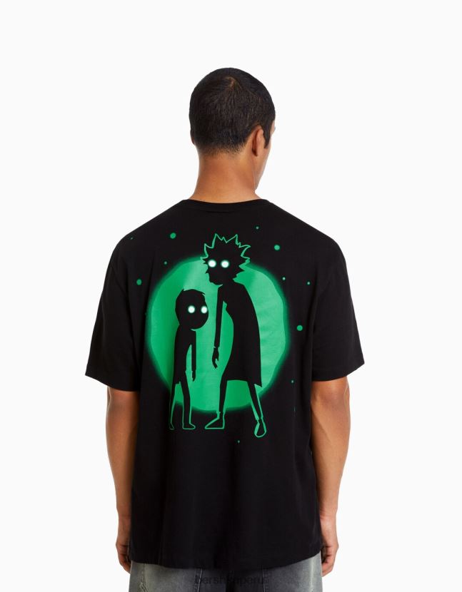 negro Bershka hombres camiseta de manga corta con estampado de rick & morty 806J6B2854