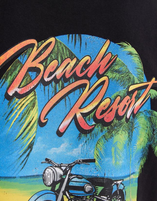 negro Bershka hombres camiseta de manga corta con estampado desteñido y corte cuadrado con parche 806J6B2714