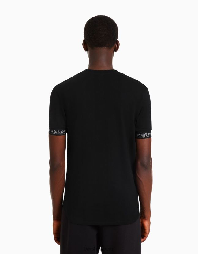negro Bershka hombres camiseta muscle fit de manga corta con detalle de rayas 806J6B2689