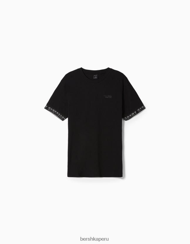 negro Bershka hombres camiseta muscle fit de manga corta con detalle de rayas 806J6B2689