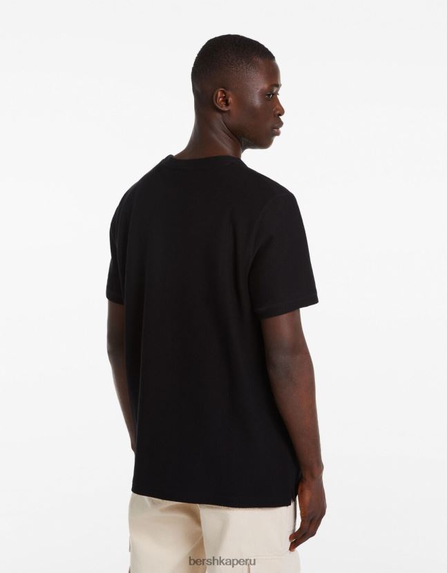 negro Bershka hombres camiseta texturizada de manga corta 806J6B2771