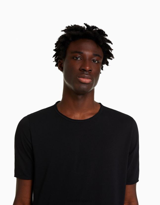 negro Bershka hombres playera de manga corta con ajuste elástico 806J6B2845