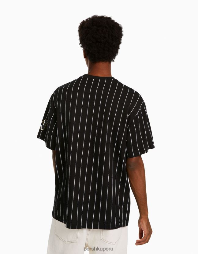 negro Bershka hombres playera de manga corta con diseño de Snoopy 806J6B2754