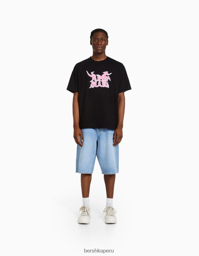 negro Bershka hombres playera de manga corta con estampado de yungblud de corte boxy 806J6B2791
