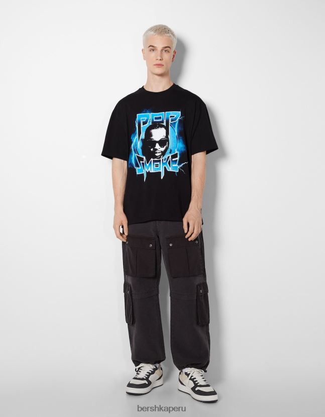 negro Bershka hombres playera de manga corta con estampado pop smoke 806J6B2699