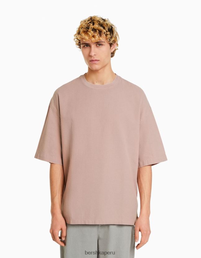 rosa Bershka hombres camiseta de manga corta con acabado rústico 806J6B2853