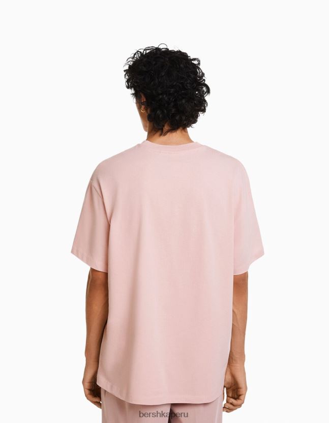 rosa Bershka hombres playera de manga corta con estampado boxy fit 806J6B2709