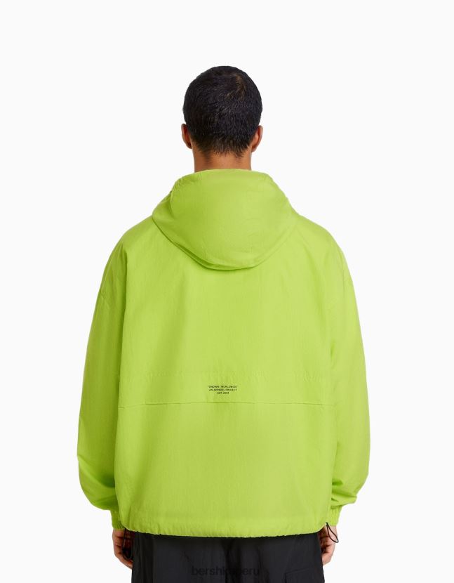 cal Bershka hombres chaqueta fina de nailon con capucha 806J6B3074