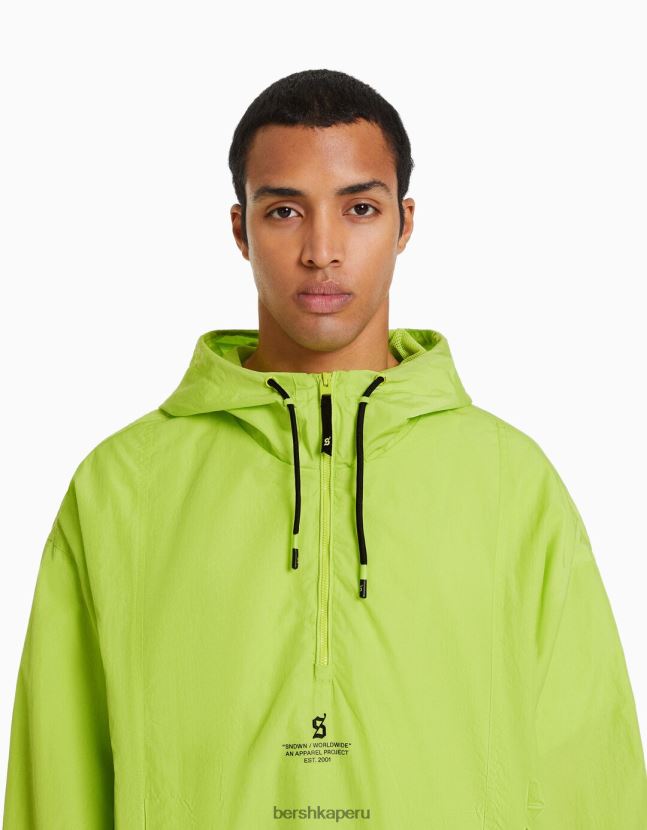 cal Bershka hombres chaqueta fina de nailon con capucha 806J6B3074
