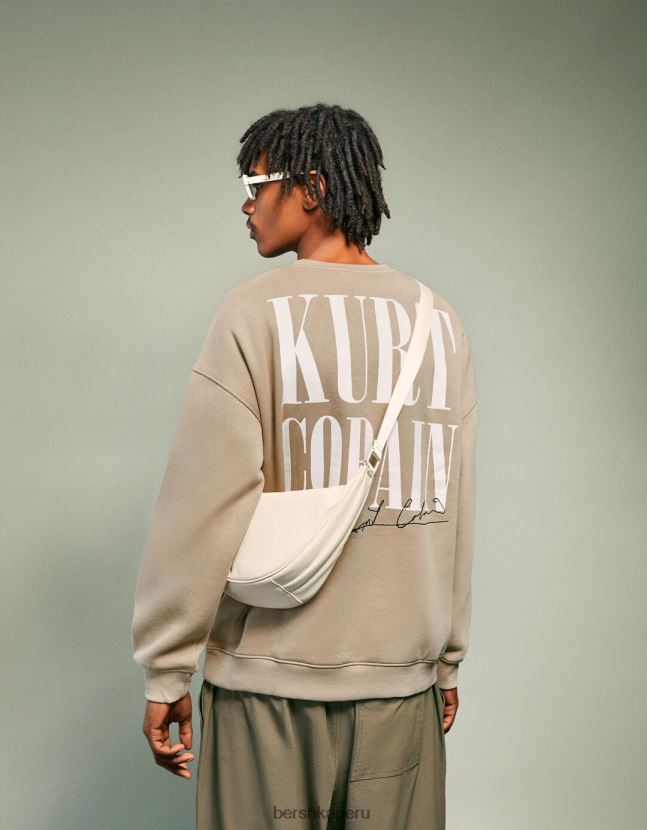 camello Bershka hombres sudadera con estampado de kurt cobain 806J6B2975