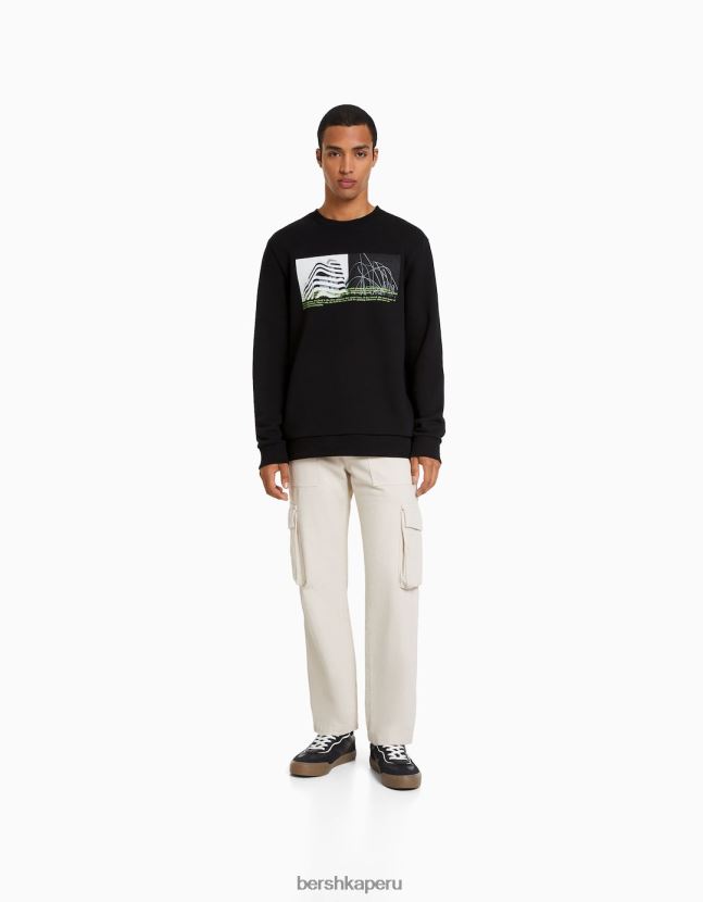 negro Bershka hombres sudadera easy fit con estampado fotográfico 806J6B2980