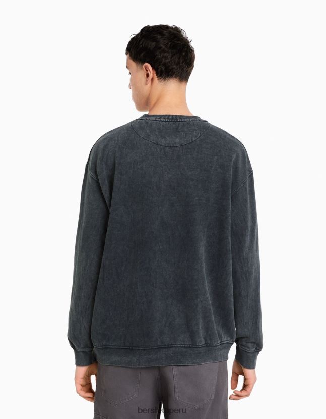 plata Bershka hombres sudadera oversize desteñida con estampado 806J6B2978