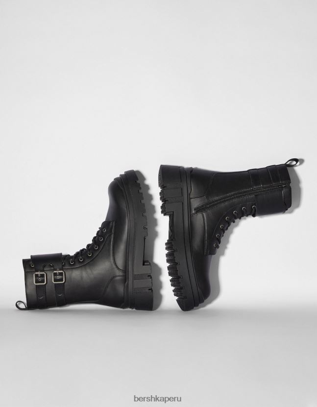negro Bershka hombres botas con cordones y hebillas 806J6B3462