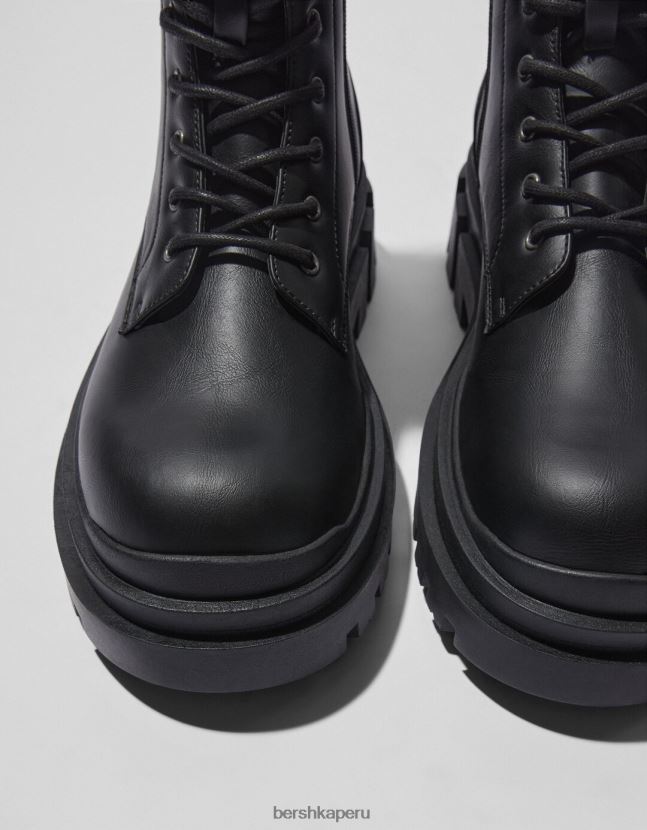 negro Bershka hombres botas con cordones y hebillas 806J6B3462