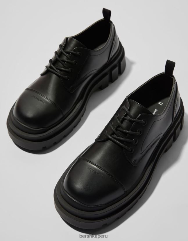 negro Bershka hombres zapatos de vestir con suela track 806J6B3458