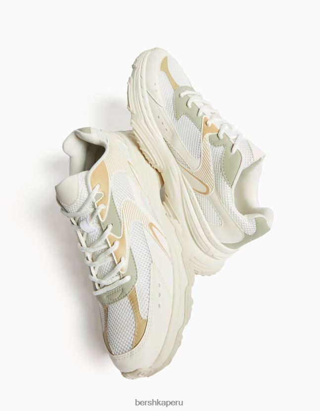 multicolor Bershka hombres zapatillas en contraste con detalles de senderismo 806J6B3508