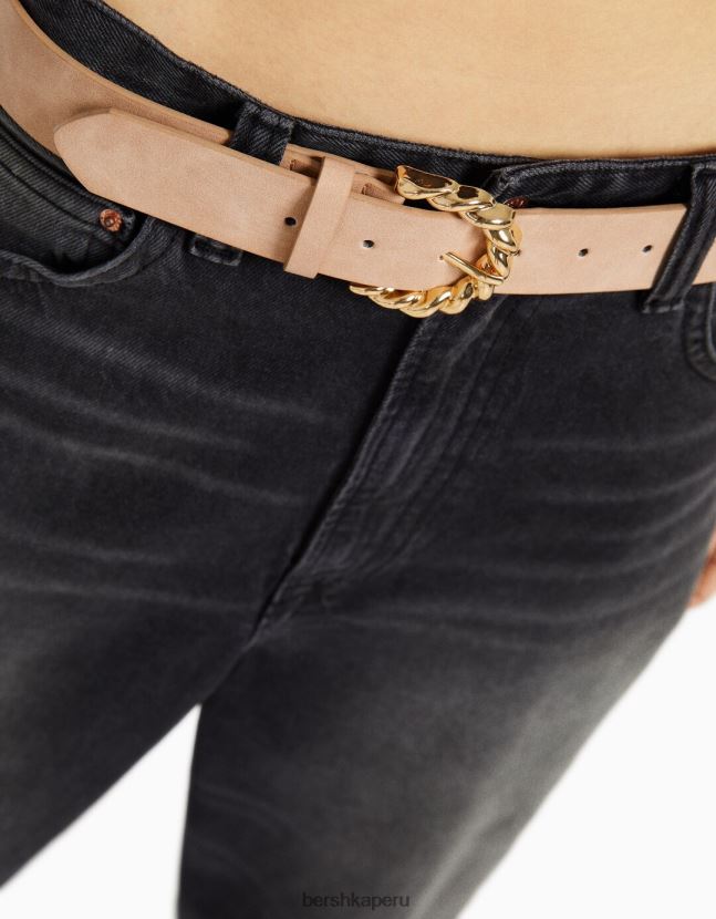 camello Bershka mujer cinturón con detalle de hebilla 806J6B2551