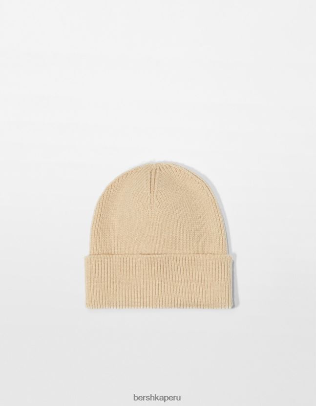 arena Bershka mujer gorro corto 806J6B2559