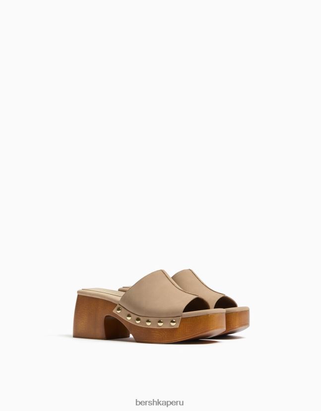 arena Bershka mujer zuecos de plataforma con tachuelas 806J6B2040
