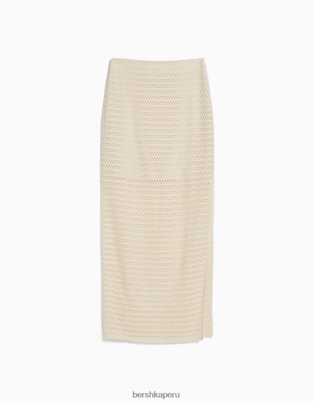 beige Bershka mujer conjunto de blusa y falda de crochet rustico 806J6B2037