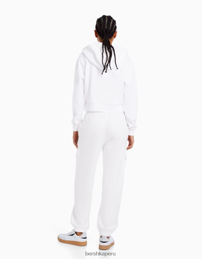 blanco Bershka mujer conjunto de sudadera con capucha y pantalones con bolsillos 806J6B2059