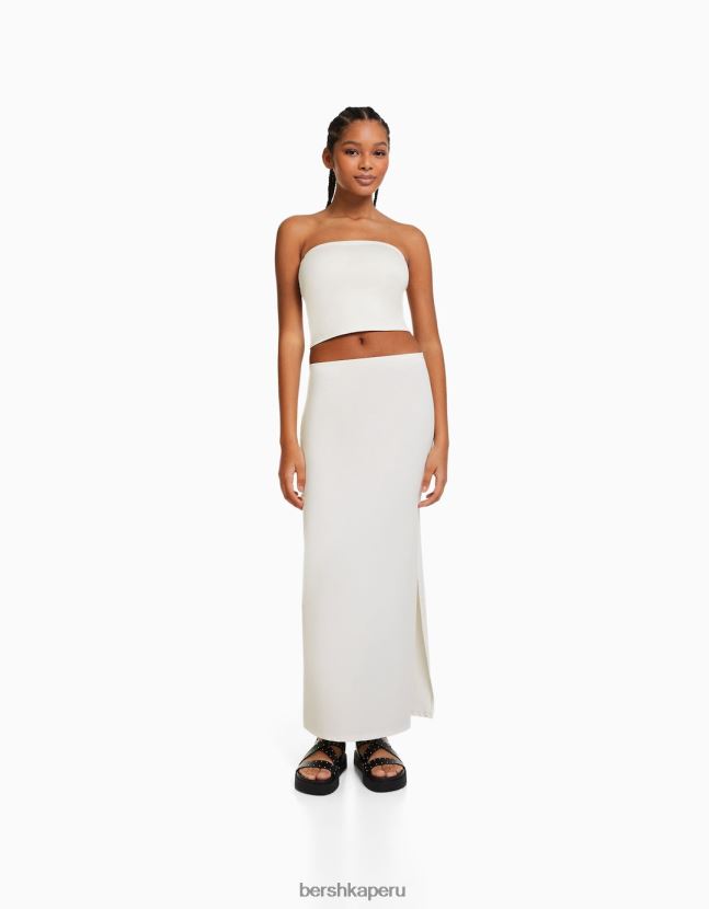 blanquecino Bershka mujer conjunto top bandeau y falda larga 806J6B2031