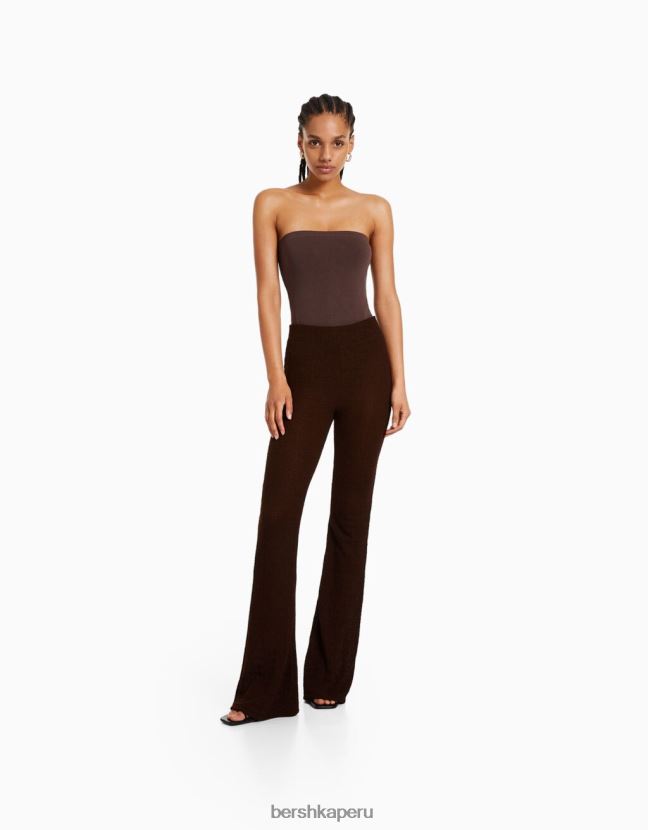 marrón Bershka mujer body sin costuras con hombros descubiertos 806J6B868