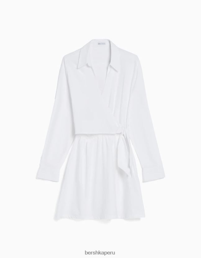 blanco Bershka mujer mini vestido camisero de manga larga con detalle cruzado 806J6B4108