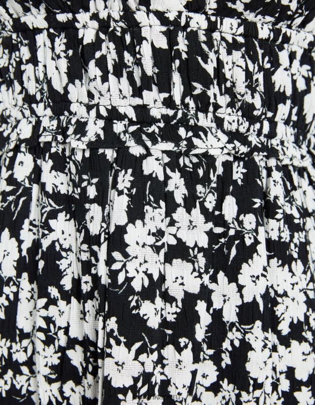 blanco negro Bershka mujer mini vestido con tirantes con volantes 806J6B4089