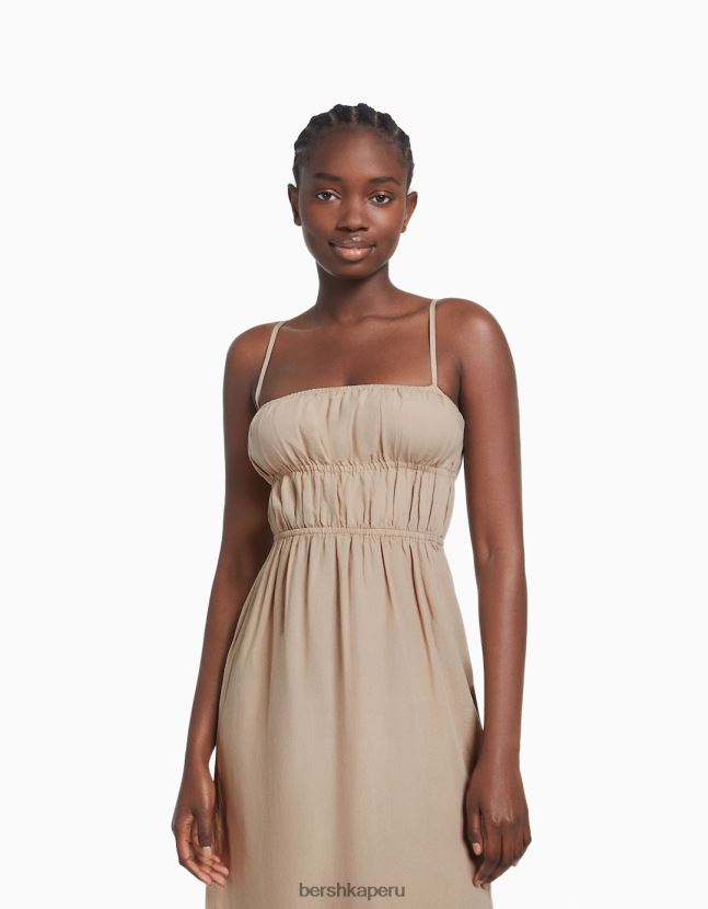 camello Bershka mujer vestido midi de mezcla de lino con tirantes 806J6B14