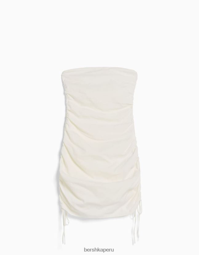 crema Bershka mujer mini vestido ajustado con fruncido en el lateral 806J6B226