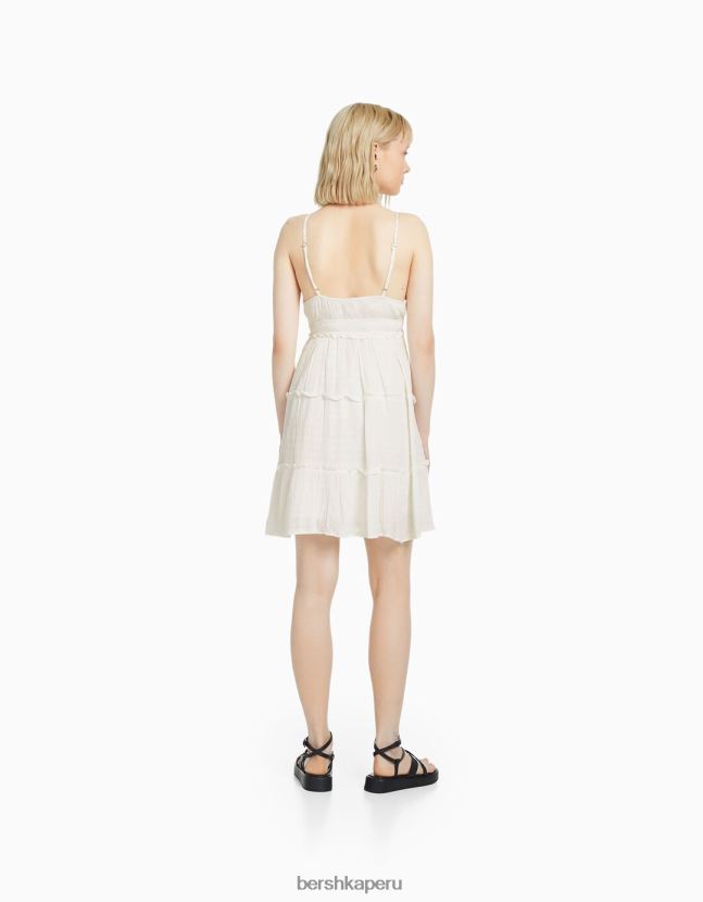 crema Bershka mujer mini vestido con tirantes con volantes 806J6B4091