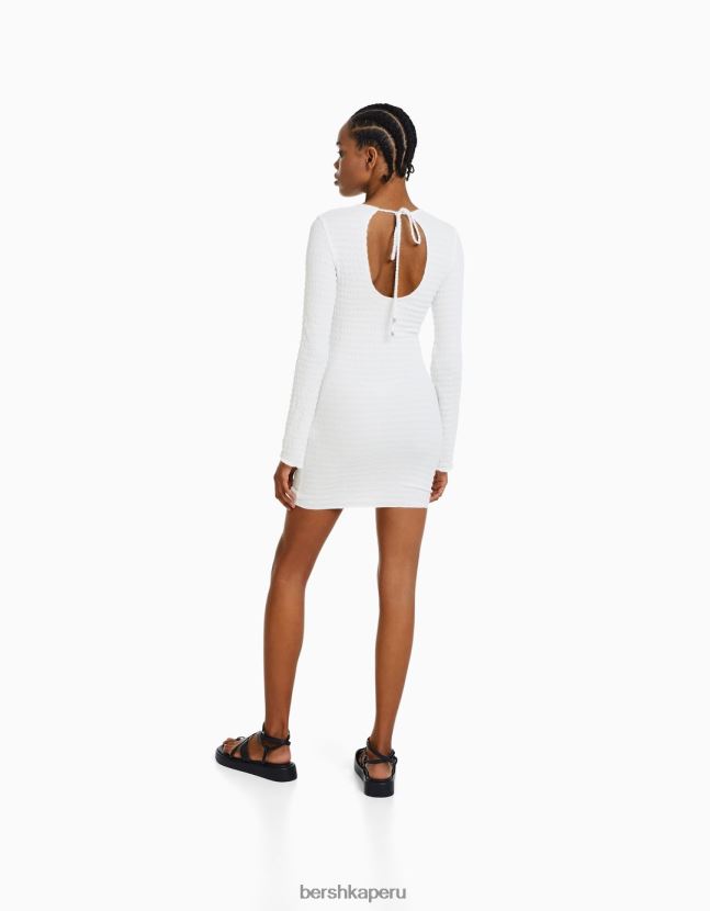 crema Bershka mujer mini vestido de manga larga con abertura en la espalda y lazo 806J6B231