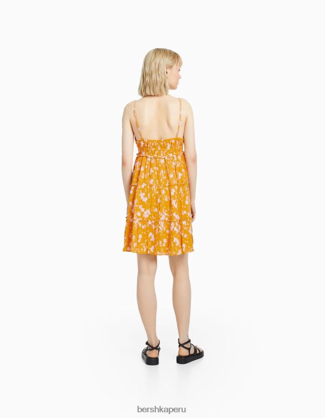 mostaza Bershka mujer mini vestido con tirantes con volantes 806J6B4090