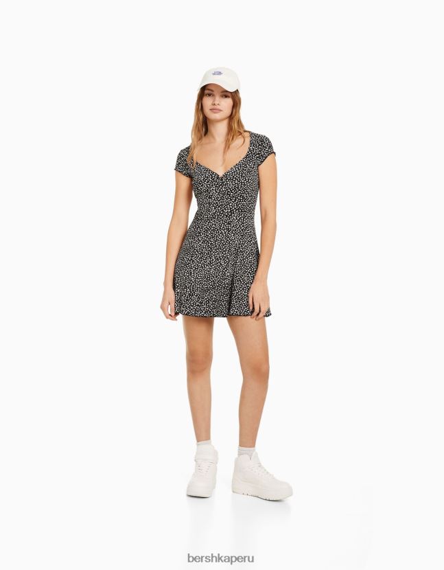 negro Bershka mujer mini vestido estampado de manga corta con escote corazón 806J6B273