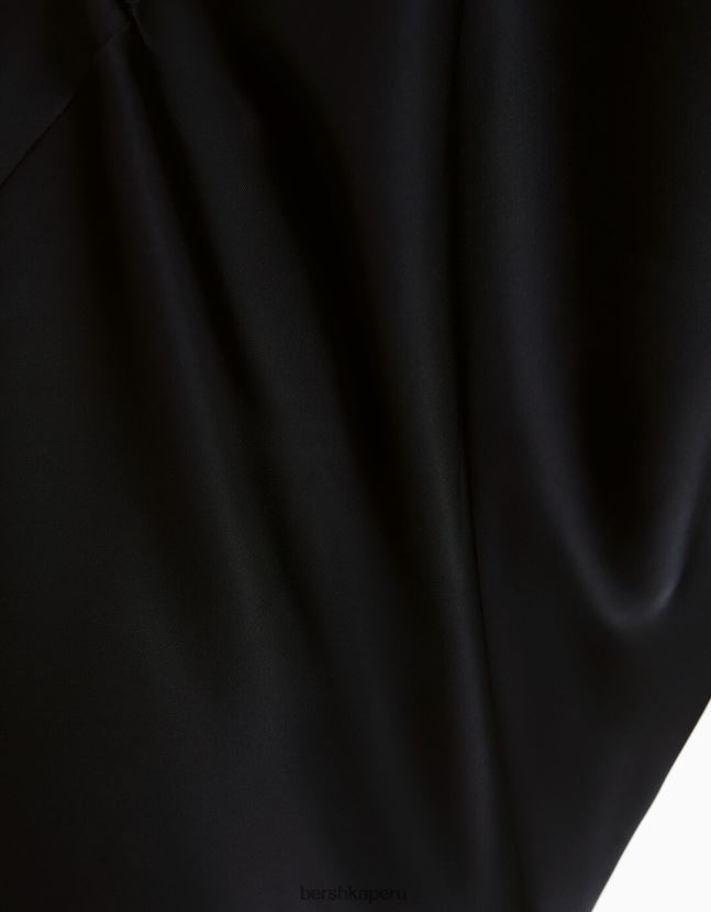 negro Bershka mujer minivestido fluido de satén con tiras y frunces 806J6B68