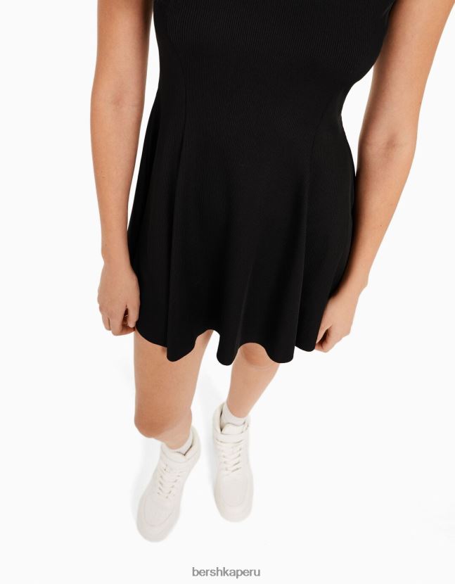 negro Bershka mujer minivestido skater de manga corta 806J6B4106
