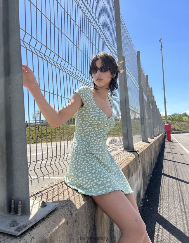 verde Bershka mujer mini vestido estampado de manga corta con escote 806J6B272