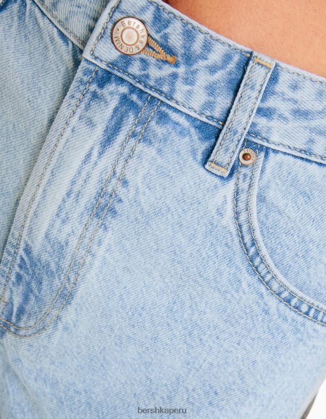 azul claro Bershka mujer shorts de mezclilla mom fit 806J6B1679