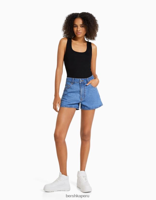 azul claro Bershka mujer shorts de mezclilla mom fit 806J6B1683
