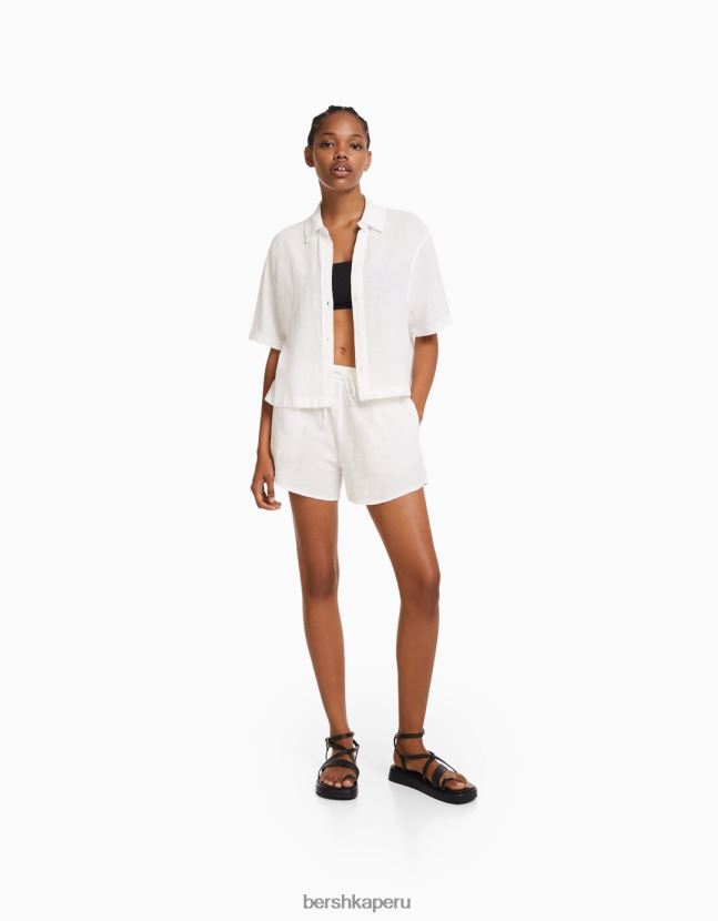 blanquecino Bershka mujer shorts rústicos con elástico fruncido 806J6B1710