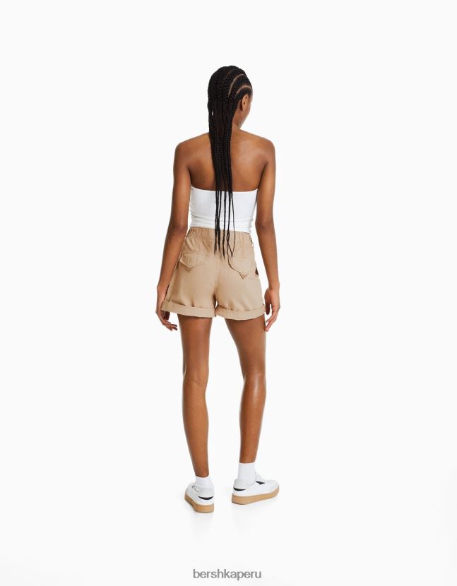 camello Bershka mujer bermudas de algodón con diseño de bolsa de papel 806J6B1690