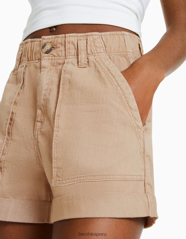 camello Bershka mujer bermudas de algodón con diseño de bolsa de papel 806J6B1690